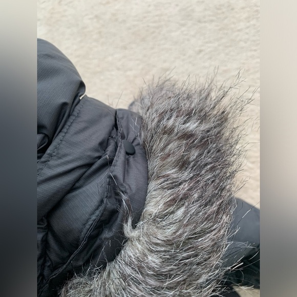 Columbia Size Large Black Omni-Shield Down Fill Puffer Coat - Picture 12 of 14